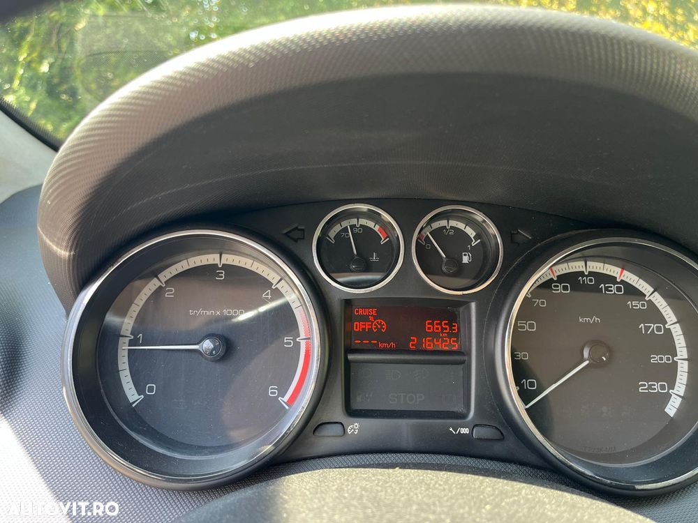 Peugeot 308 - 10