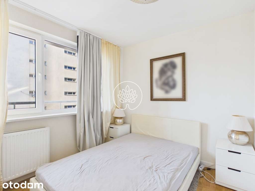 Centrum / Kamienica / Trzy pokoje / balkon / 54m2