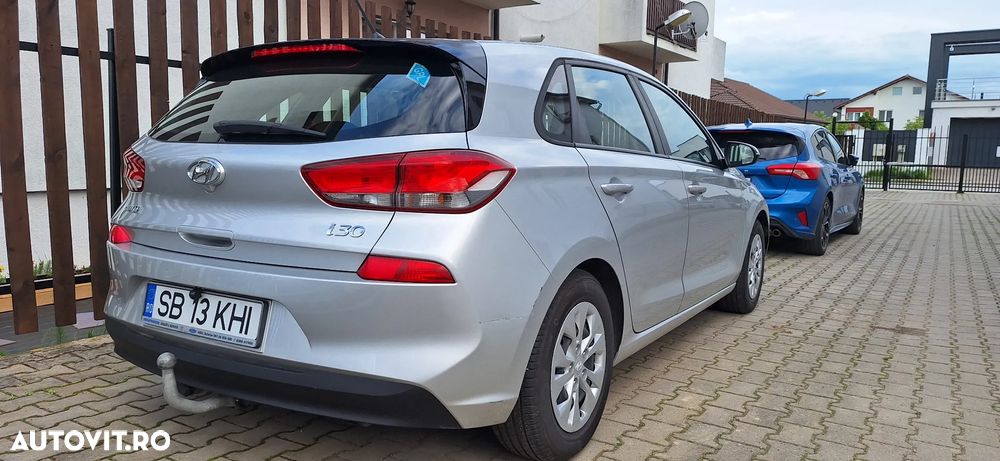 Hyundai i30 1.4 100CP 5DR M/T Comfort - 5