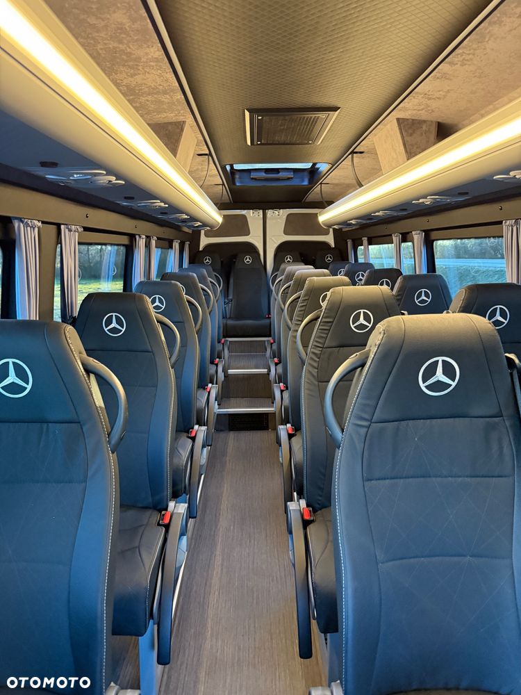 Mercedes-Benz Sprinter 517 - 17