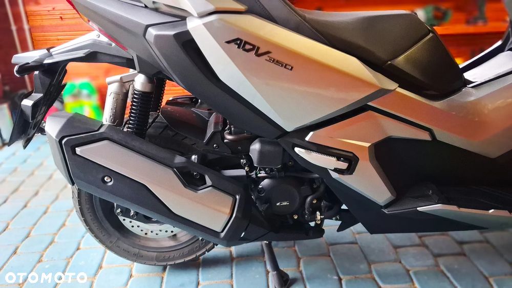 Honda ADV350 - 3
