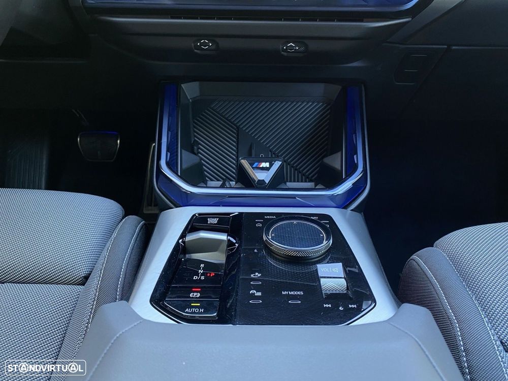 BMW X3 30 e xDrive Pack M Desportivo — fotografia 14