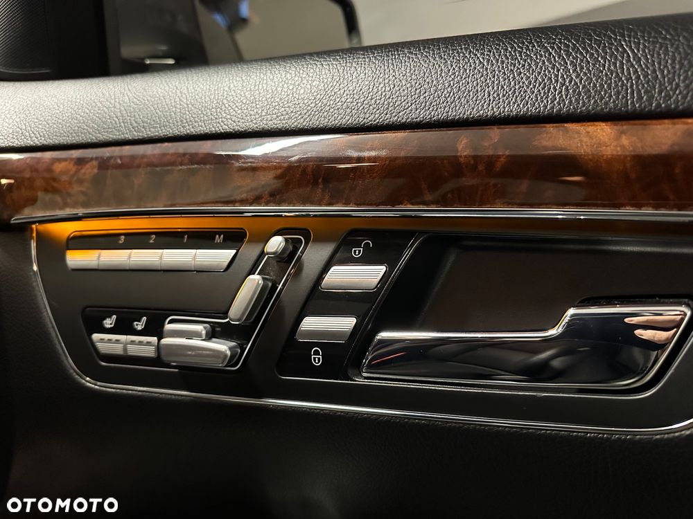 Mercedes-Benz Klasa S 500 4-Matic - 33