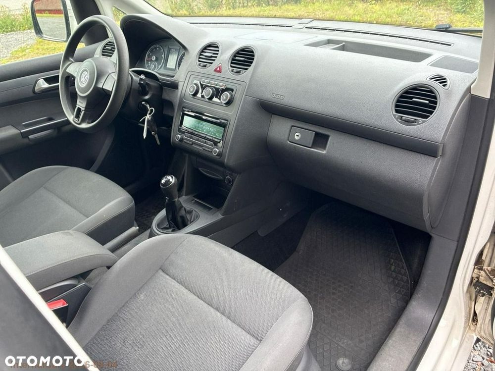 Volkswagen Caddy - 9