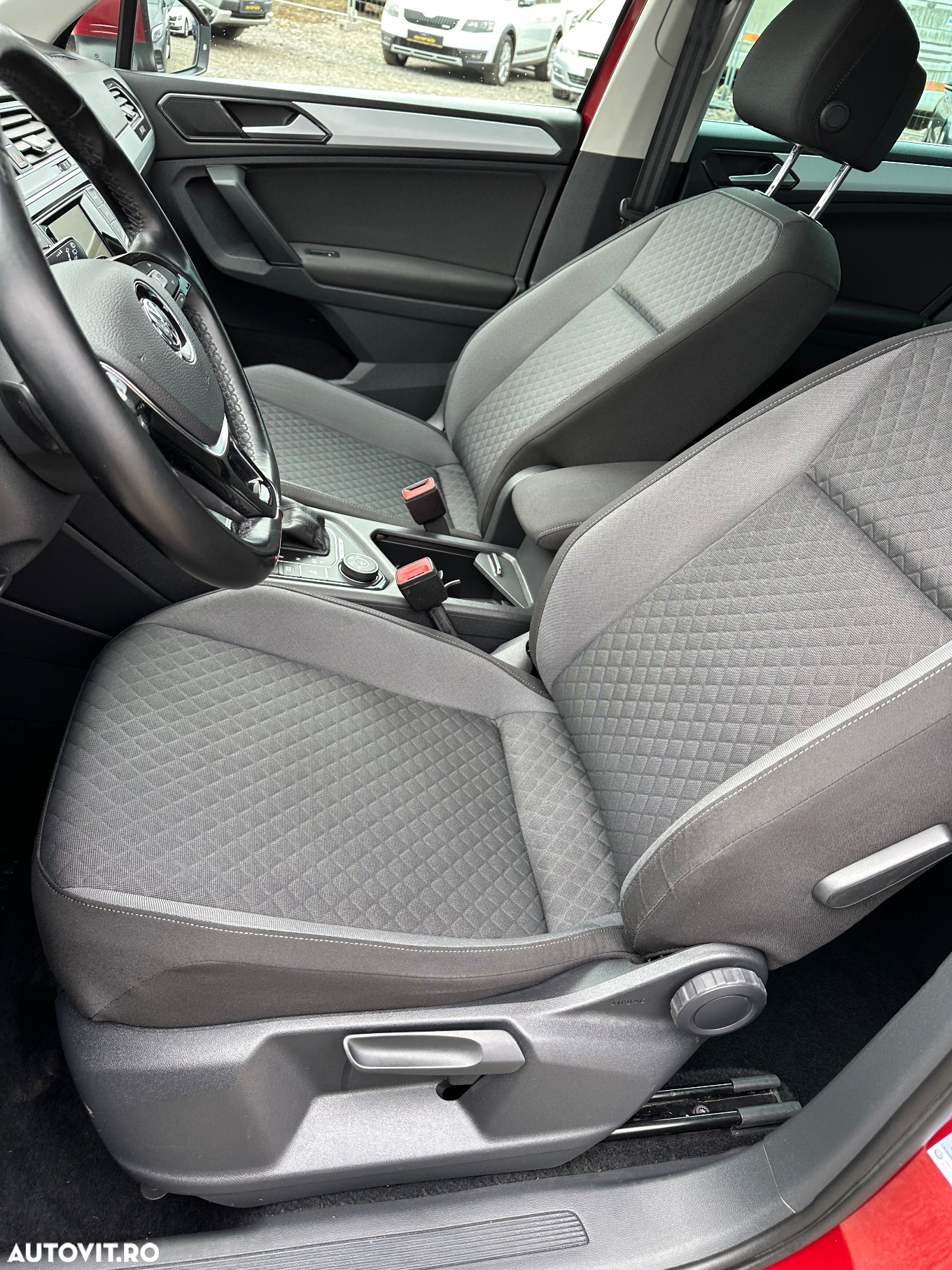 Volkswagen Tiguan 2.0 TDI 4Mot DSG Comfortline - 20