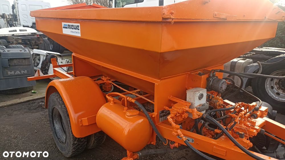 Piaskarko solarka RIEWE zaczepiana do ciągnika - 6