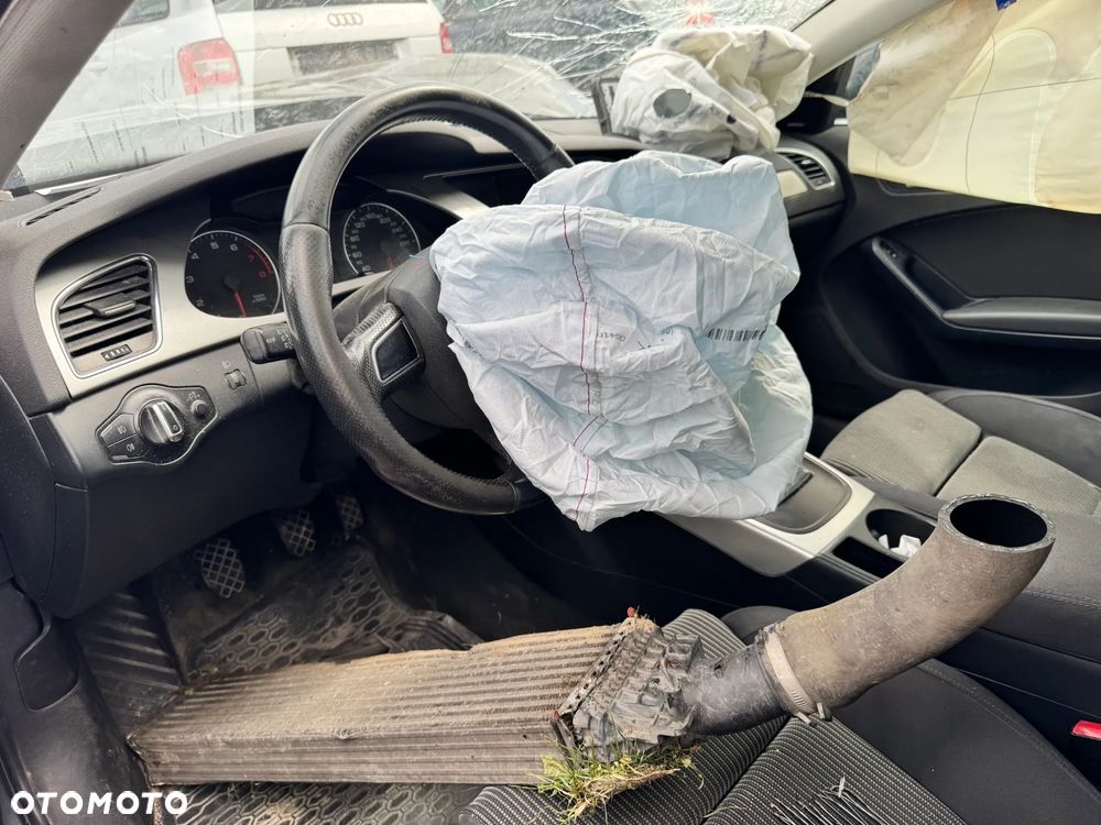 AUDI A4 2008 *SAMOCHÓD NA CZĘŚCI* 6874 X5 / Z7H MASKA, LAMPA, DRZWI, LUSTERKO, ZDERZAK, GRILL, BŁOTNIK, KLAPA, BELKA, DESKA, FOTELE, KANAPA, ĆWIARTKA KIEROWNICA, TARCZE, ZACISKI, ZAWIESZENIE, KOMPLETNY PRZÓD, KOMPLETNY TYŁ, LICZNIK, ZEGARY, PRAWE LEWE PRZÓD TYŁ - 5