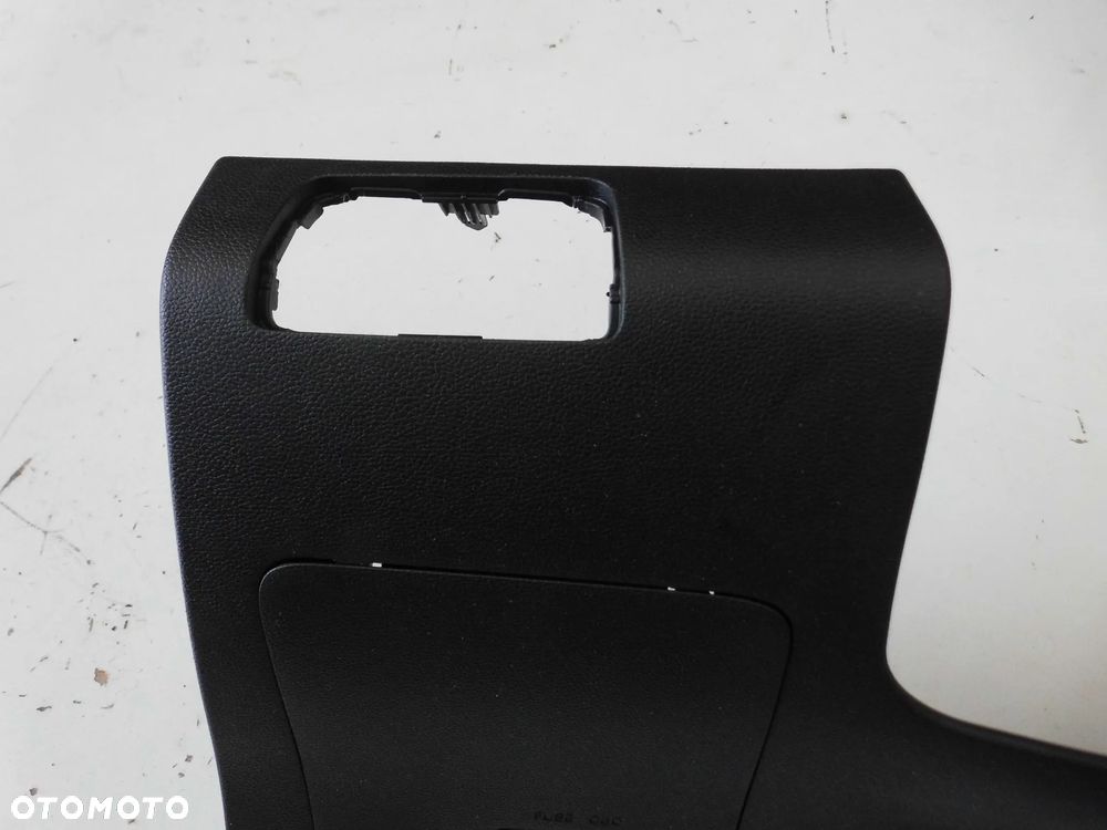 OSŁONA DESKI KONSOLI POD KIEROWNICĘ SCHOWEK KIEROWCY HYUNDAI I20 II LIFT - 2