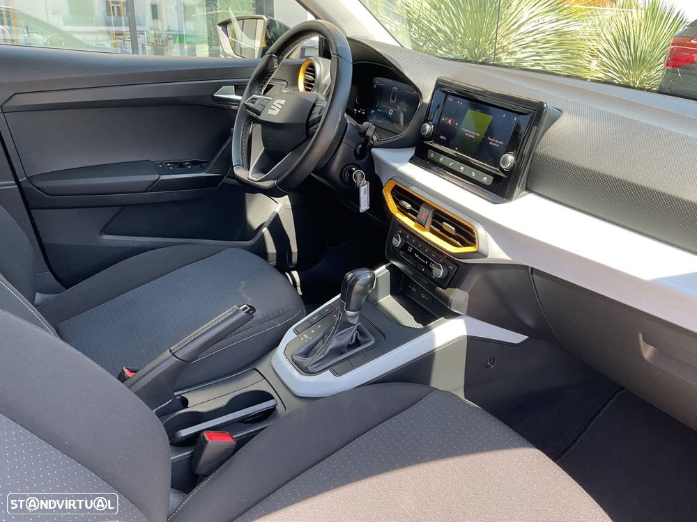 SEAT Arona 1.0 TSI Style DSG - 32