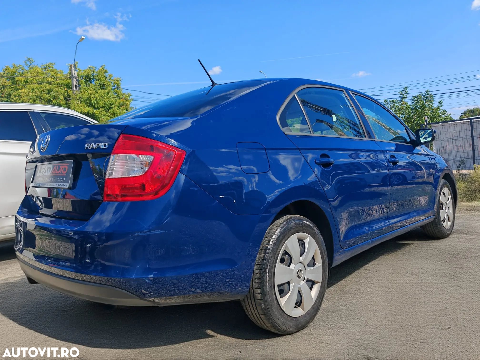 Skoda RAPID 1.2 TSI Ambition - 4