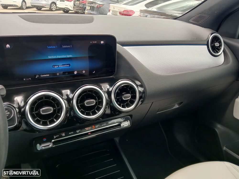 Mercedes-Benz GLA 250 e 8G-DCT - 27