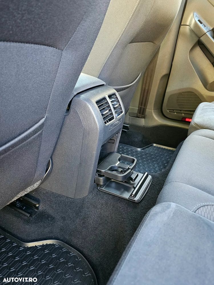 Volkswagen Golf 1.4 TSI Highline - 27