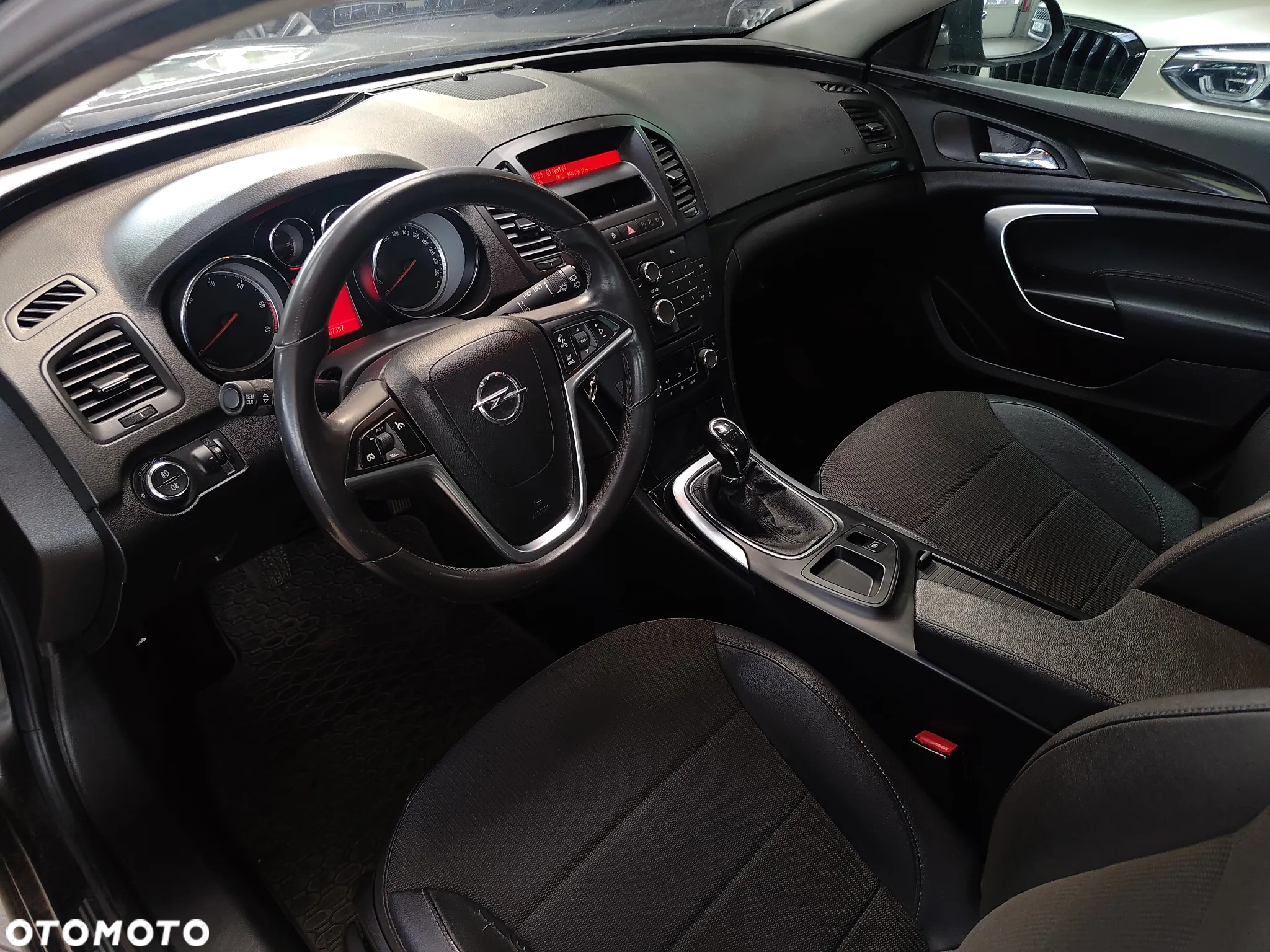 Opel Insignia 2.0 CDTI Edition - 4