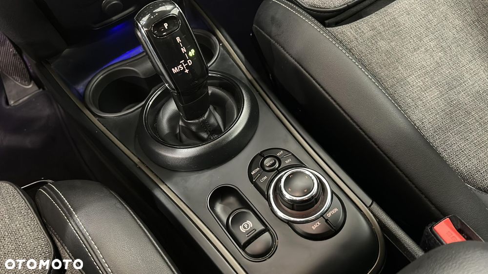 MINI Countryman Cooper Classic Trim - 19