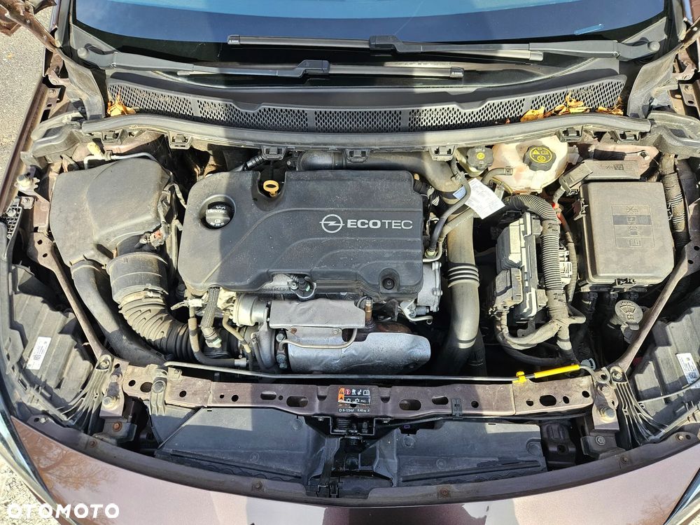 Opel Astra 1.4 Turbo Innovation - 19