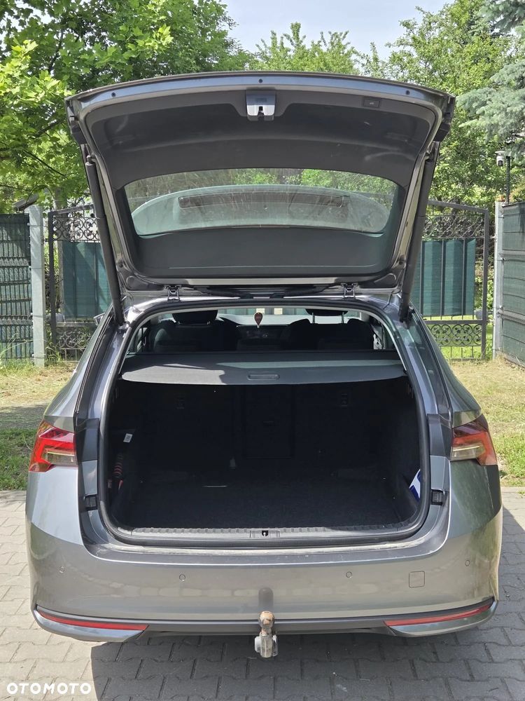 Skoda Octavia 1.5 TSI mHEV Selection DSG - 17