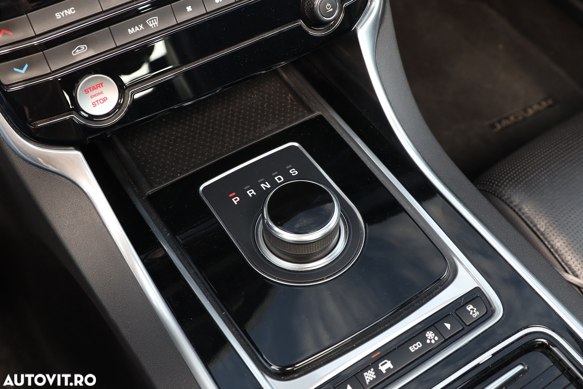 Jaguar XF 25d Aut. R-Sport - 28