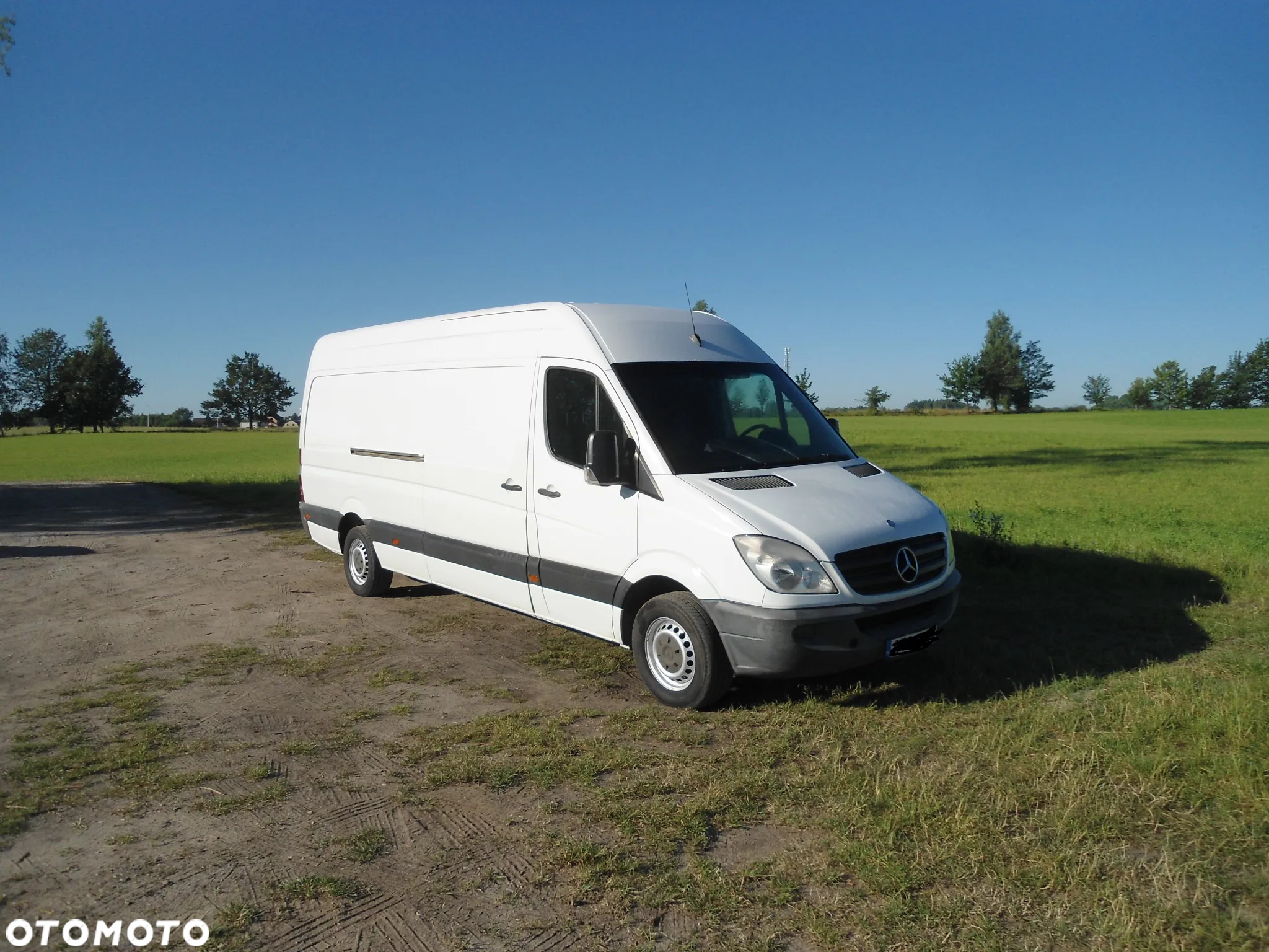 Mercedes-Benz Sprinter - 2