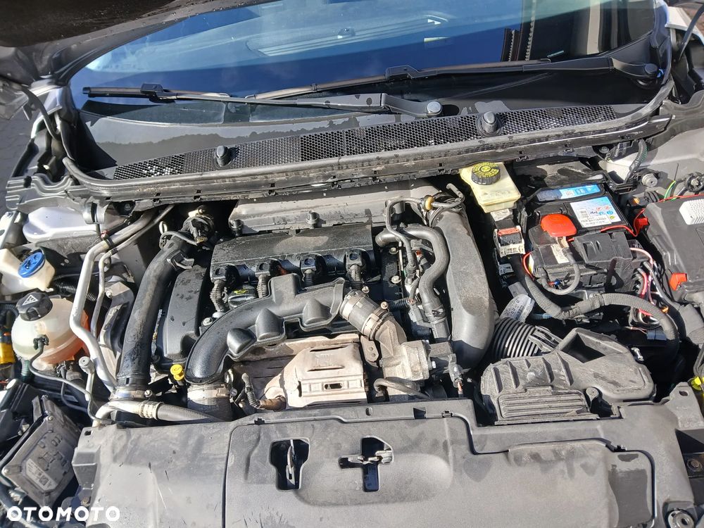 Peugeot 308 125 THP Allure - 10