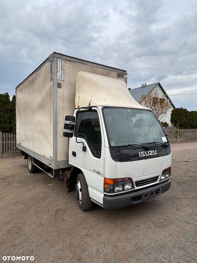 Isuzu NKR 77 - 1