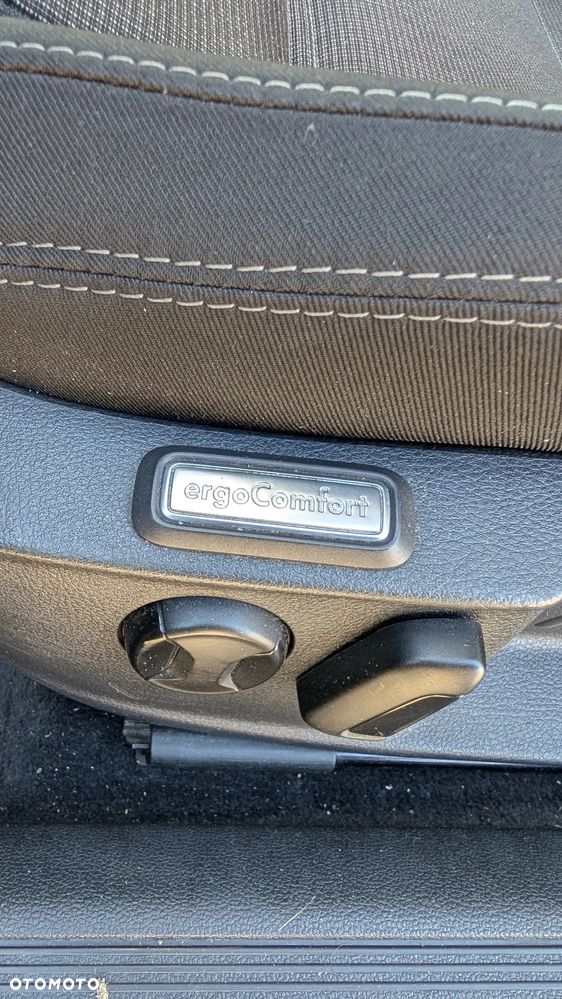 Volkswagen Passat 2.0 TDI BMT Comfortline - 13