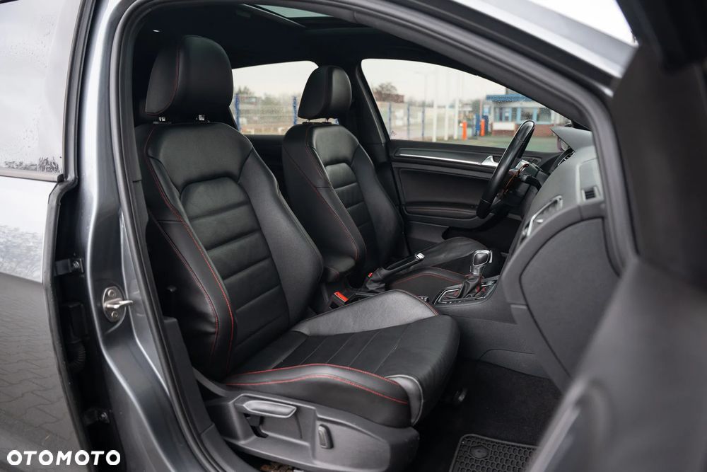 Volkswagen Golf ver-2-0-gti-dsg - 24