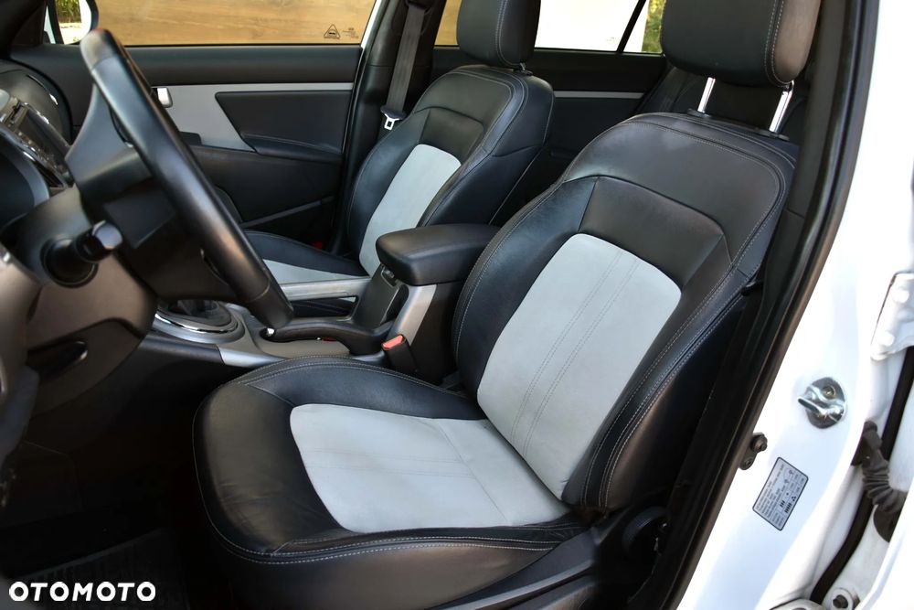Kia Sportage 2.0 CRDI 4WD Dream-Team Edition - 10