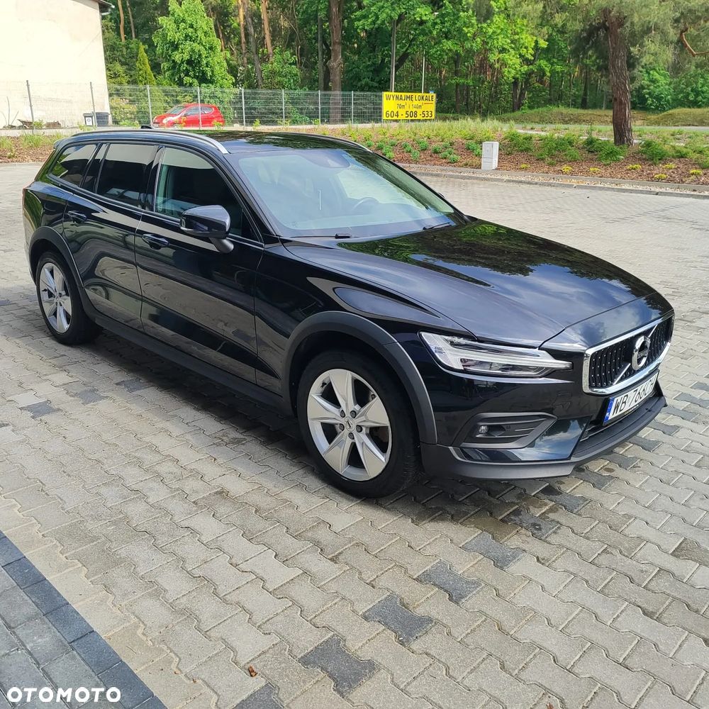 Volvo V60 Cross Country B5 B AWD - 3