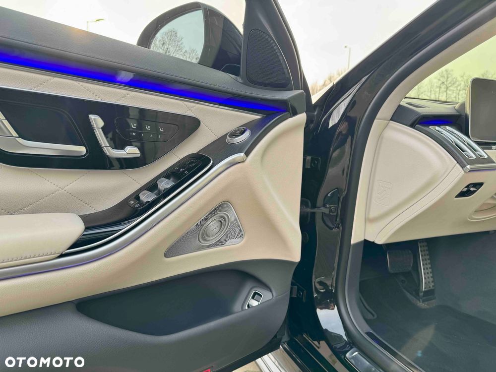 Mercedes-Benz Klasa S 500 4Matic 9G-TRONIC - 23