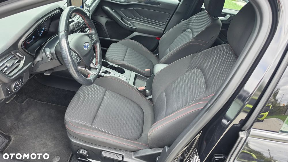 Ford Focus SW 1.0 EcoBoost ST-Line ASS PowerShift - 13
