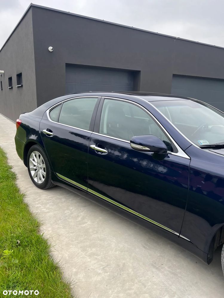 Lexus LS 460 Elite AWD - 4
