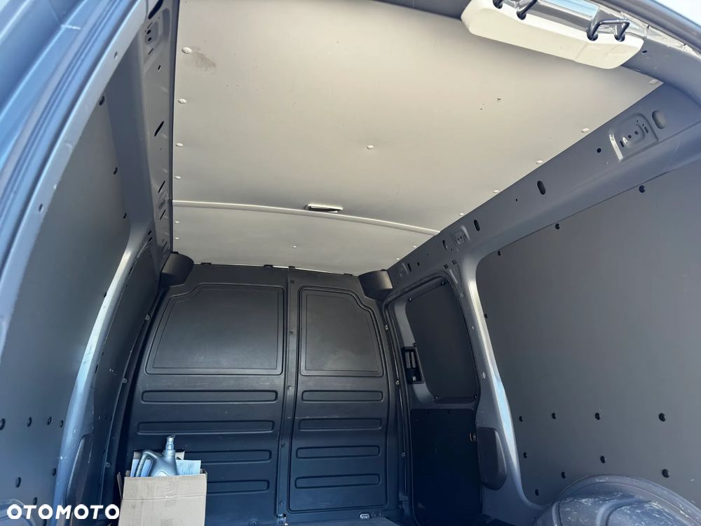 Volkswagen caddy maxi - 31