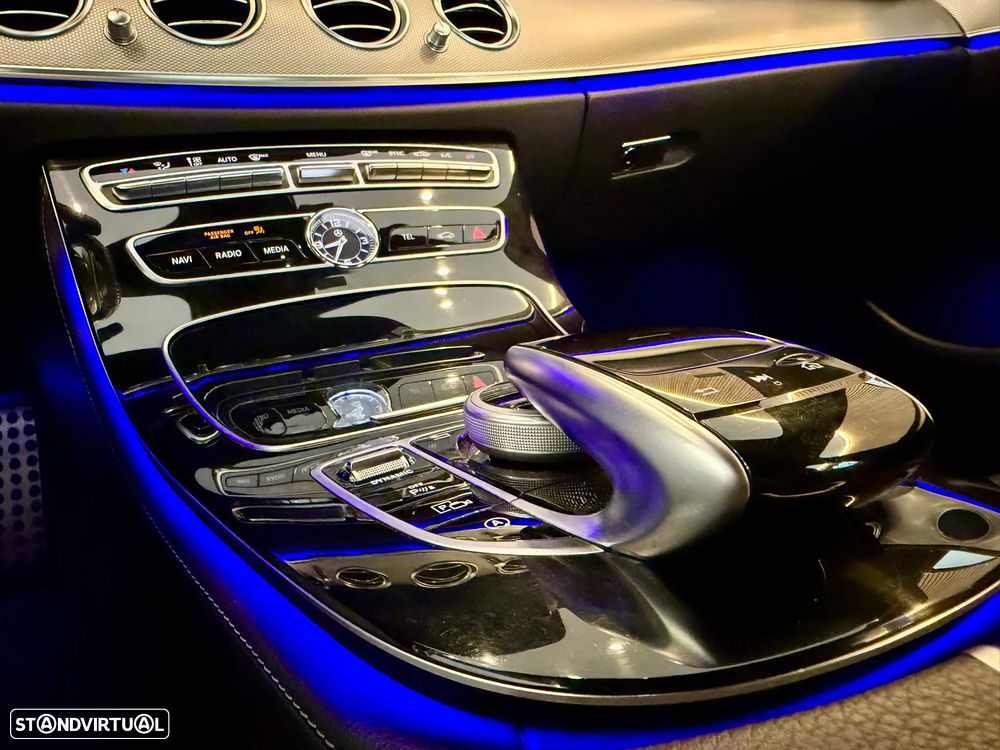 Mercedes-Benz E 220 d AMG Line - 22
