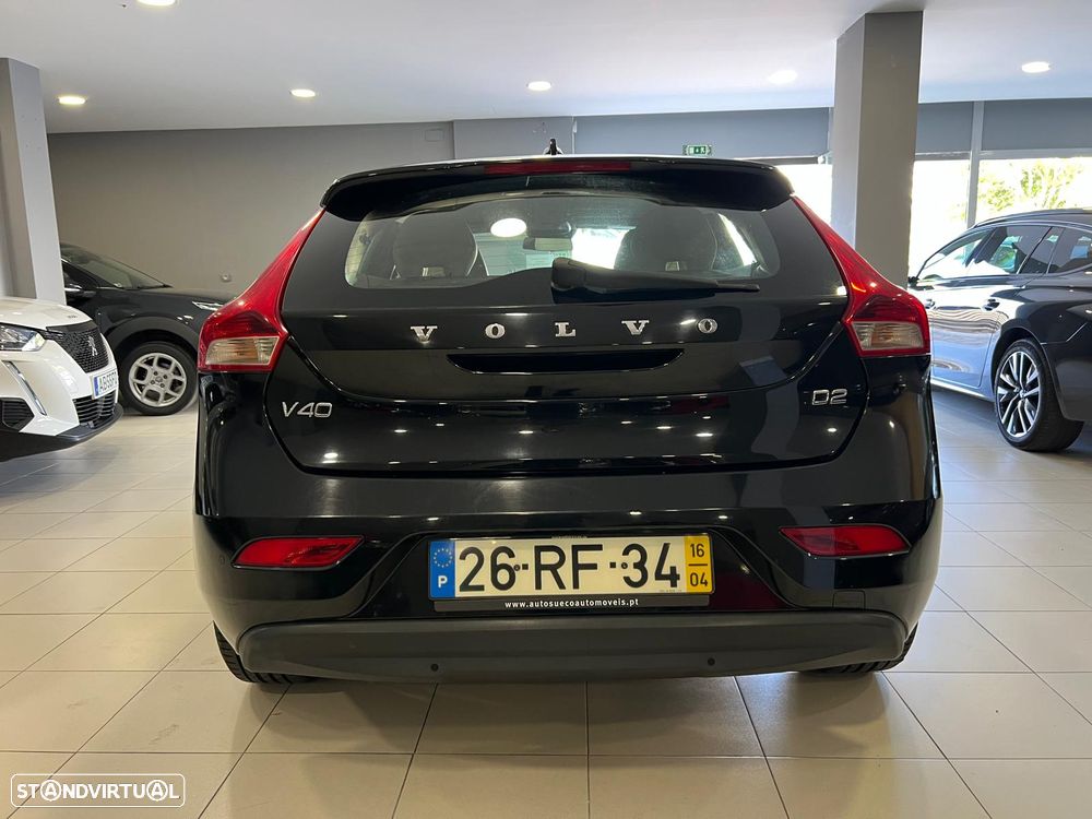 Volvo V40 2.0 D2 Momentum - 6