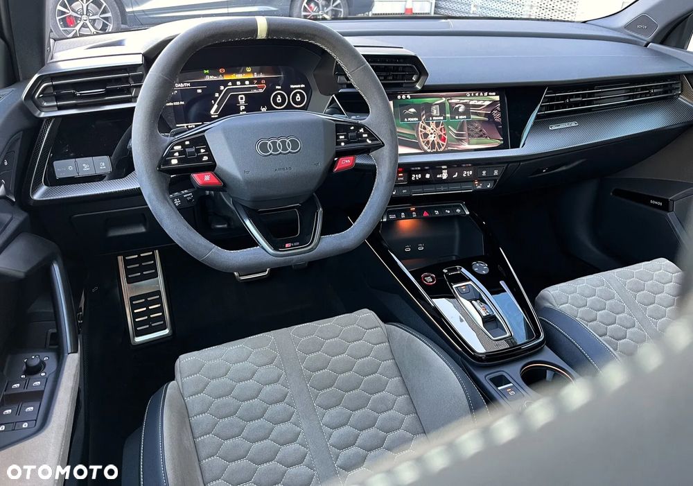 Audi RS3 Limousine - 20