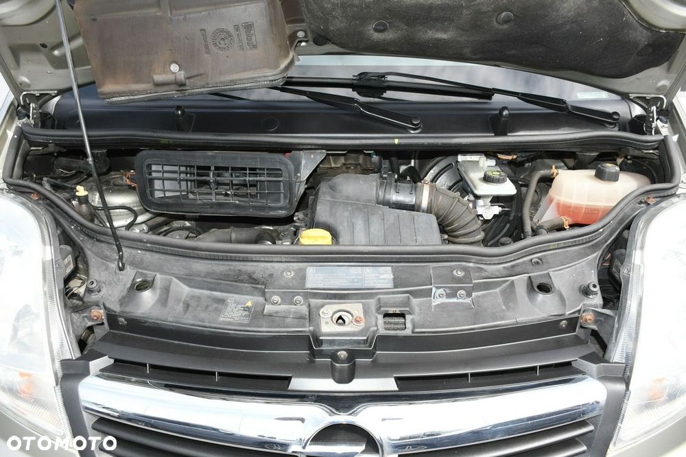 Opel Vivaro - 30