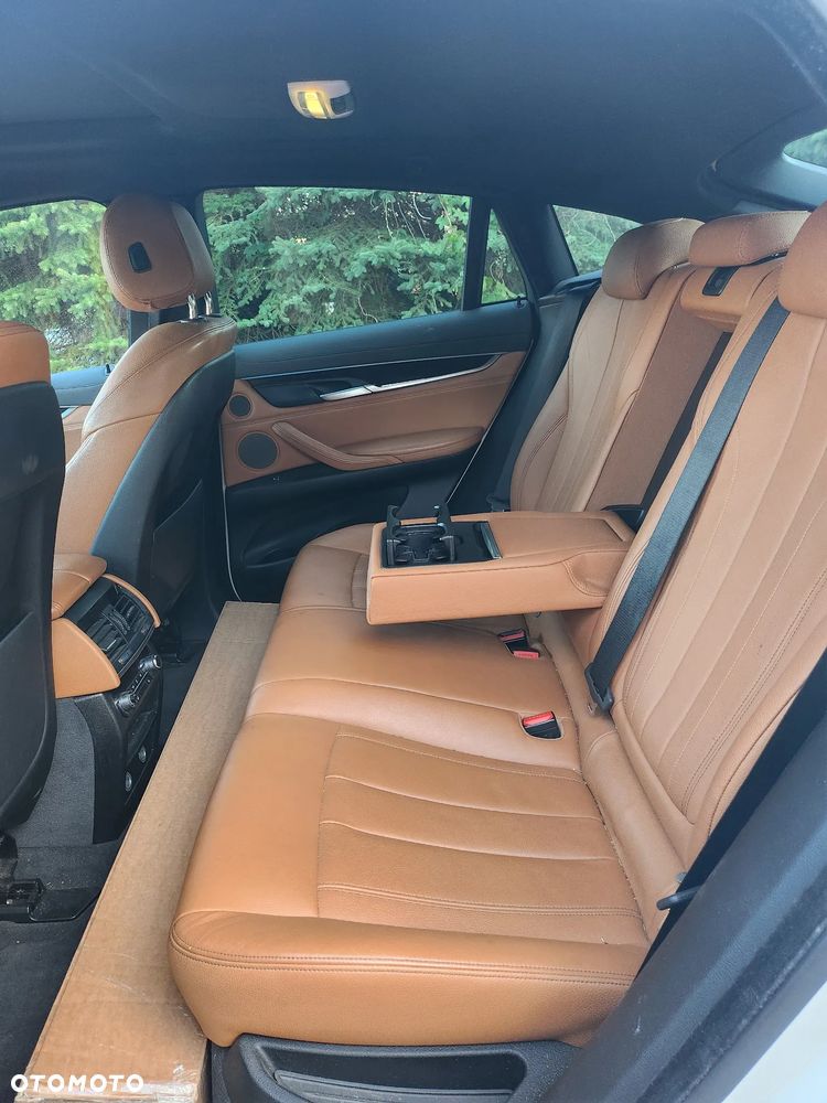 BMW X6 xDrive35i - 10