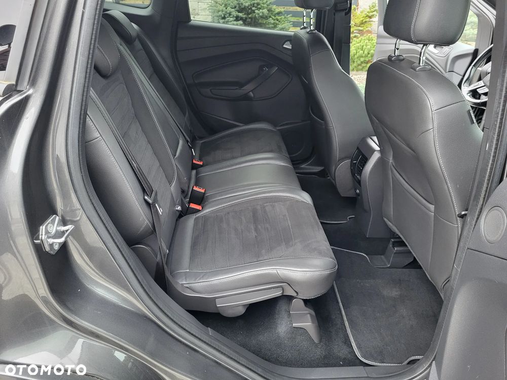 Ford Kuga 2.0 TDCi 4x4 ST-Line - 17