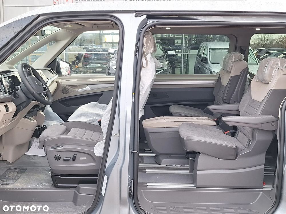 Volkswagen Multivan - 9