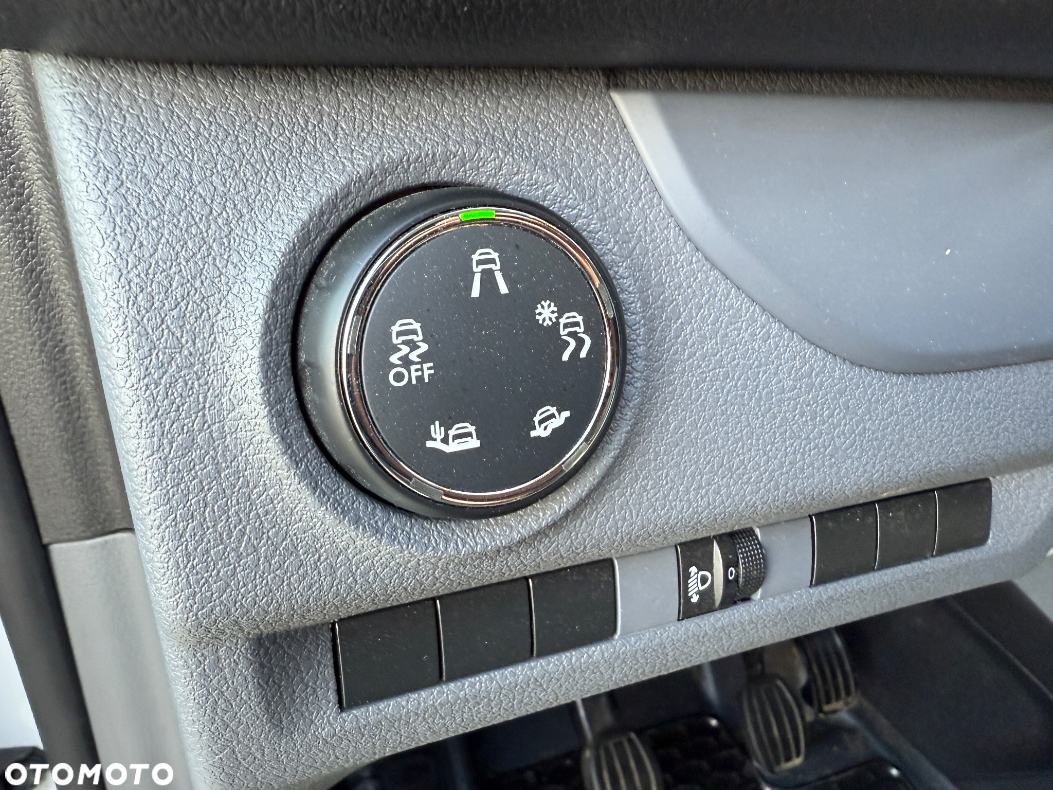 Fiat SCUDO L2 ŚREDNI/ 122KM/Manual/Klima/Navi/Kamera/Skórzana kierownica/bogata wersja/Niemcy - 17