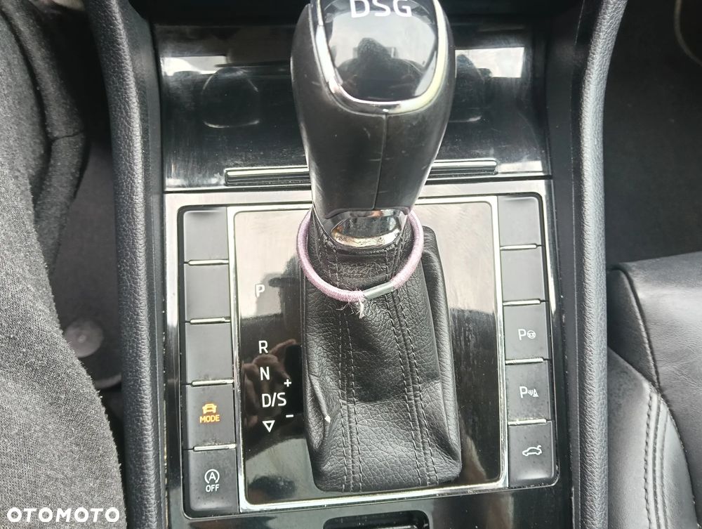 Skoda Superb 2.0 TDI DSG L&K - 18
