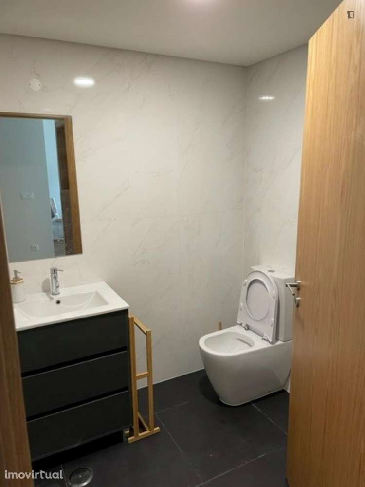 Apartamento com 1 quartos - localizado em São Mamede de Infesta Porto - Grande imagem: 4/29