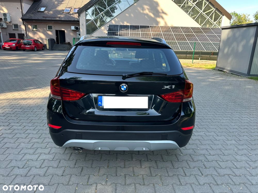 BMW X1 xDrive18d xLine - 9