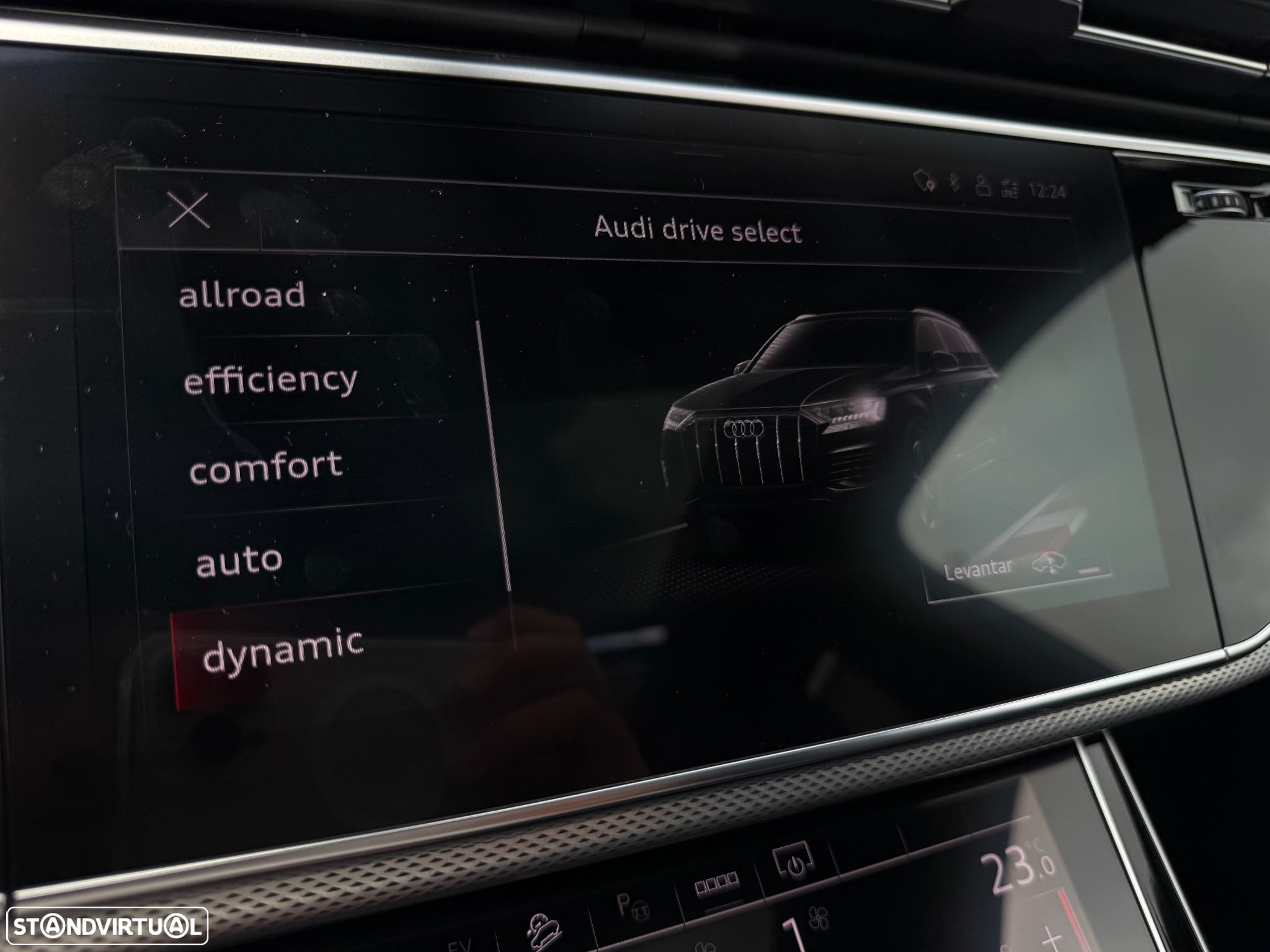 Audi Q7 55 TFSIe quattro S line Tiptronic - 36