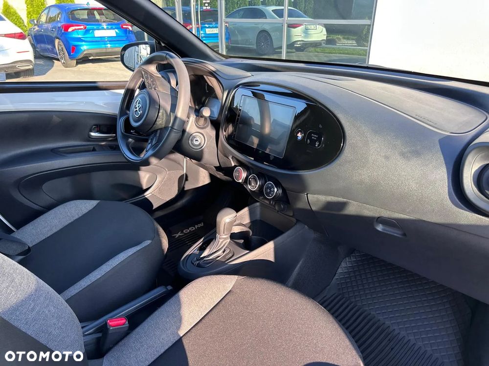Toyota Aygo X 1.0 VVT-i Style CVT - 21