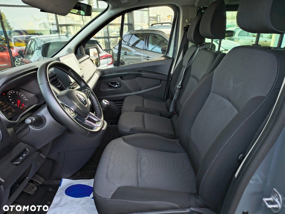 Renault Trafic - 16