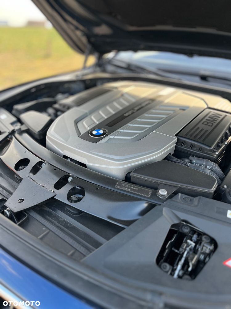 BMW Seria 7 760Li - 37