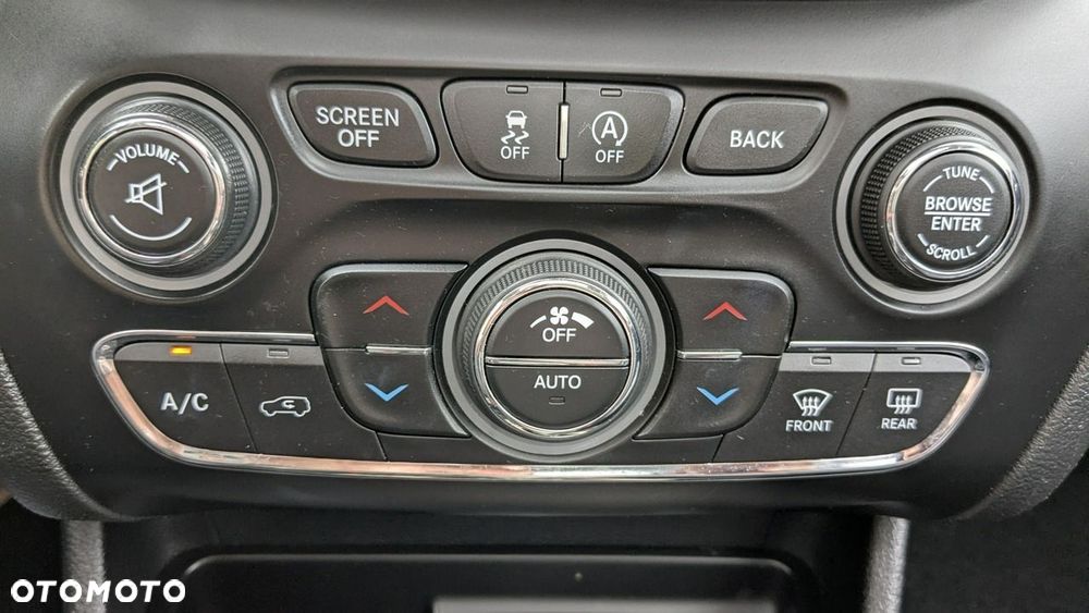 Jeep Cherokee 2.0 MJD Active Drive II Limited - 31