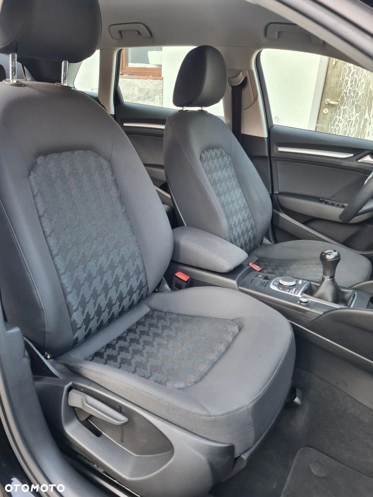 Audi A3 Sportback 1.4 TFSI Attraction - 24