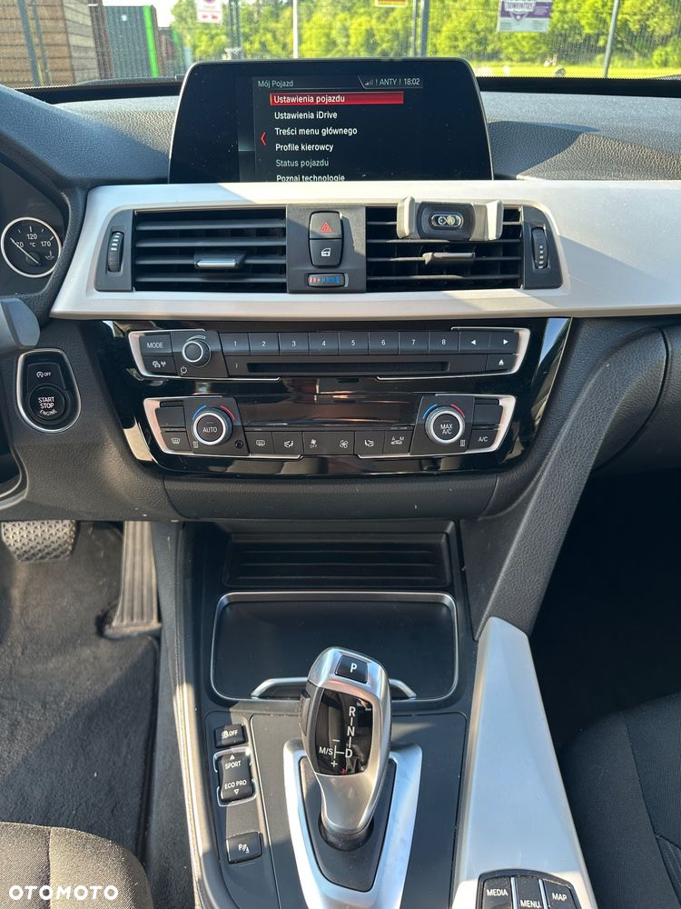 BMW 3GT 320i Advantage - 23